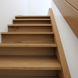 Escalier en Bois : Alliance Parfaite entre Tradition et Modernité pour un Intérieur Accueillant Saint-Avertin